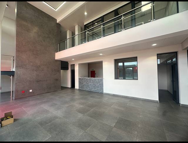 2,344M² WAREHOUSE FOR SALE IN JET PARK